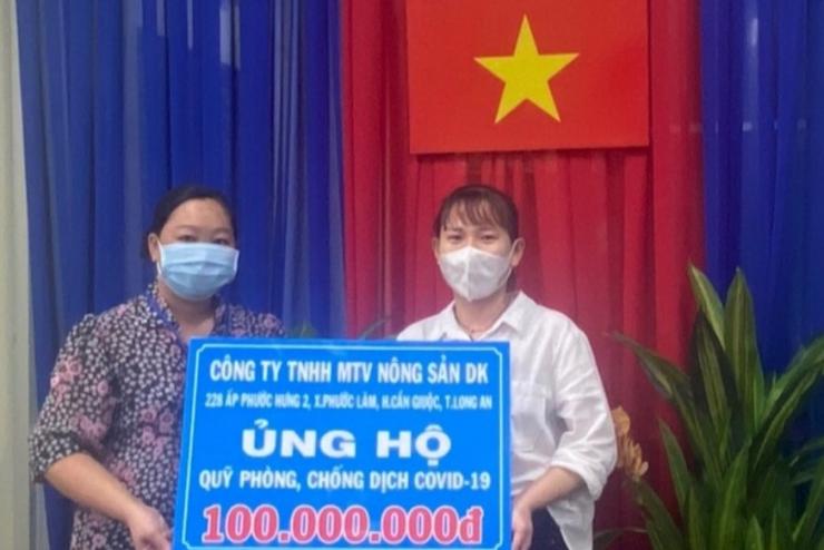 DK donated 100,000,000 VND to the fund for Prevention Covid-19 in Long An province